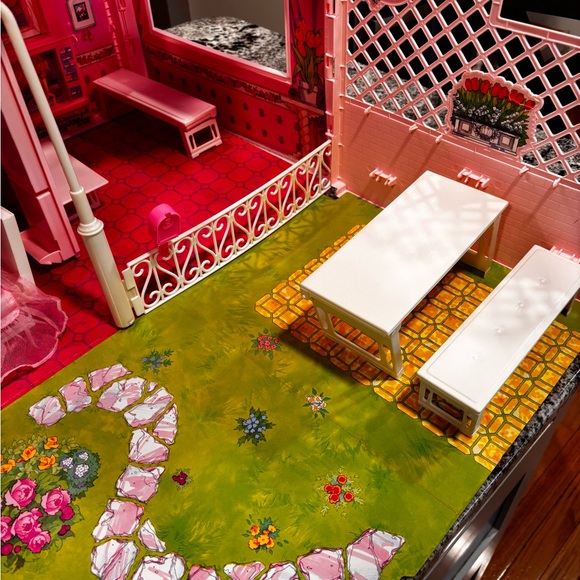 Vintage Barbie Fold ‘N Fun Home Dream House 1992 Mattel - Picture 8 of 11